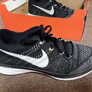 Nike Flyknit Lunar 3